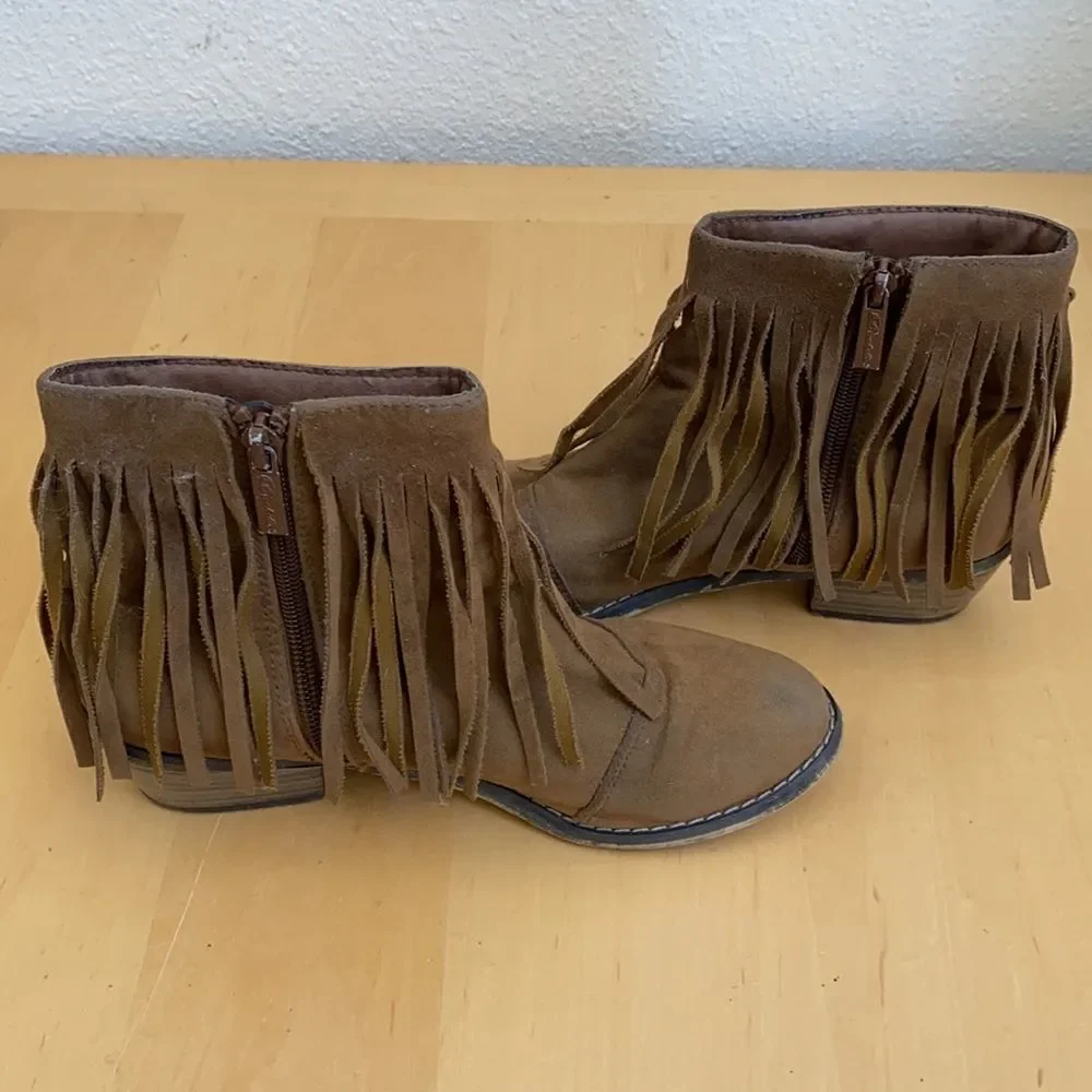 Suede Fringe Brown Booties - Picture 4 of 7
